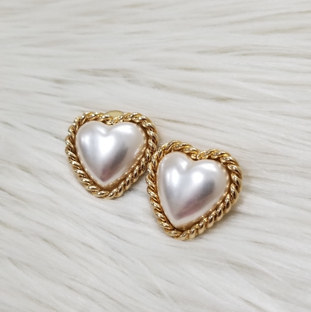 Vintage heart pearl statement earrings